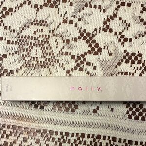Mally Beauty Brush - White